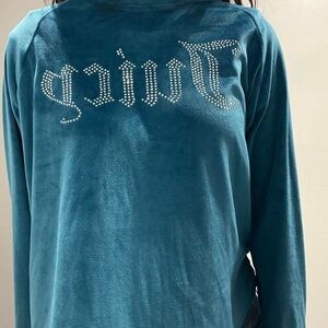 Juicy Couture Long Sleeve Top and jogger bottoms with Rhinestone Detail